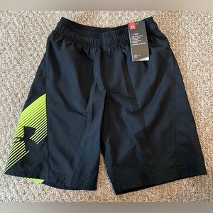 Boys UNDER ARMOUR Heat Gear Drawstring Shorts Size M(10-12)